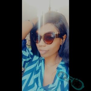 Valentino Cat Eye Sunglasses 😎 VA 4028 Adorable ❤